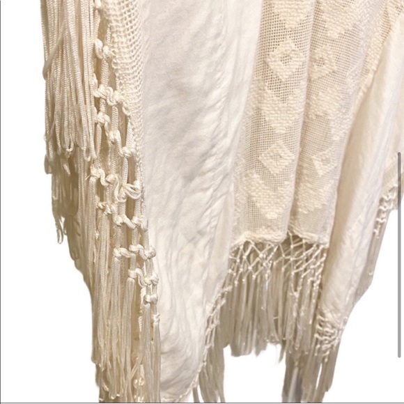 Anthropologie Lilka Fringe Poncho - Picture 7 of 7